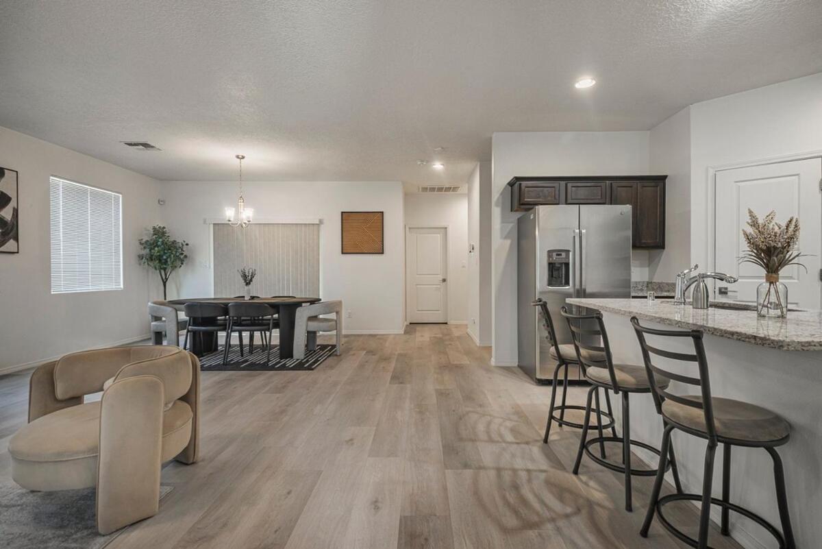 Modern Home 3Br Next To Airport & Netflix Albuquerque Extérieur photo