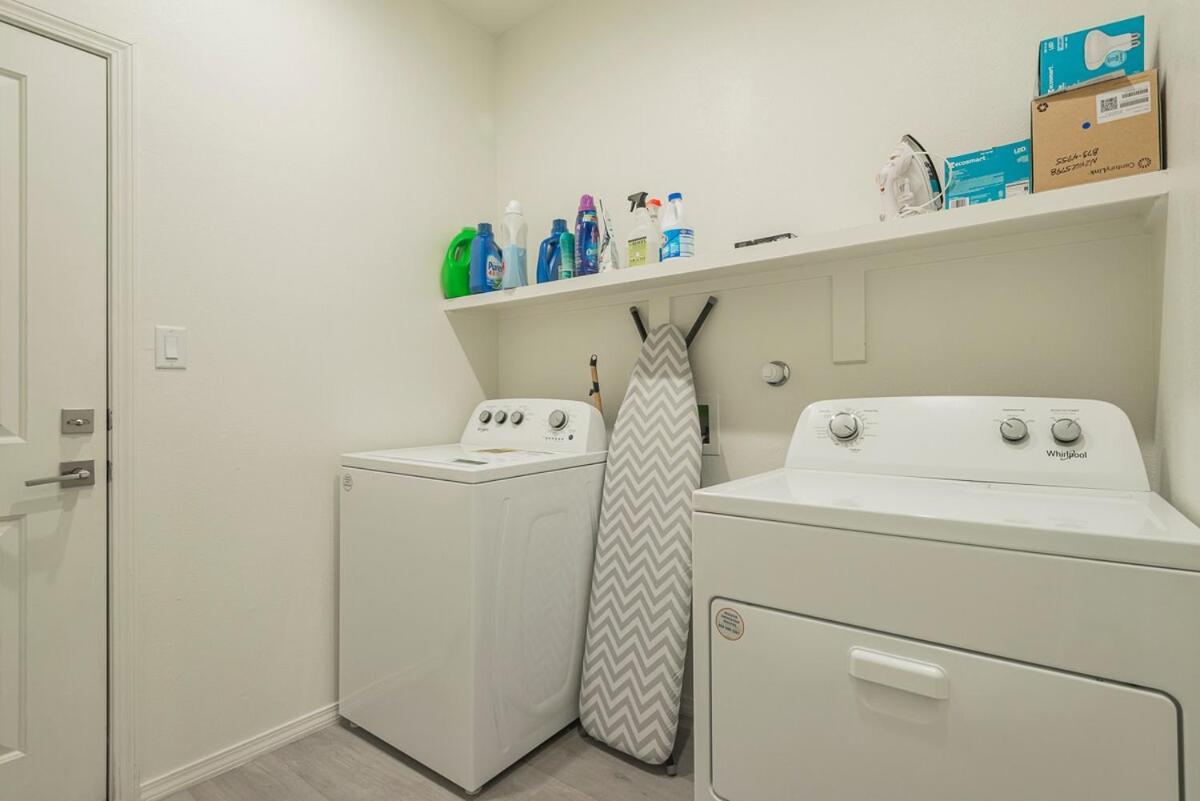 Modern Home 3Br Next To Airport & Netflix Albuquerque Extérieur photo