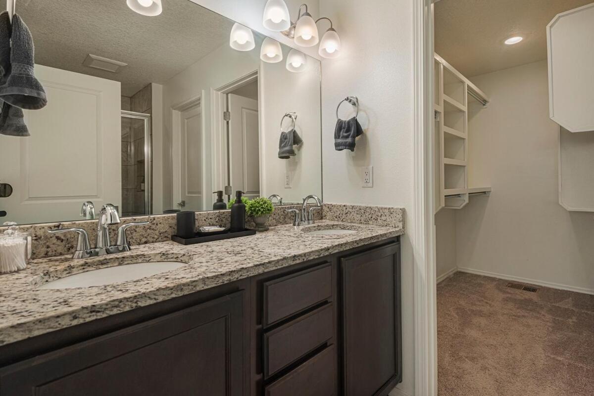 Modern Home 3Br Next To Airport & Netflix Albuquerque Extérieur photo